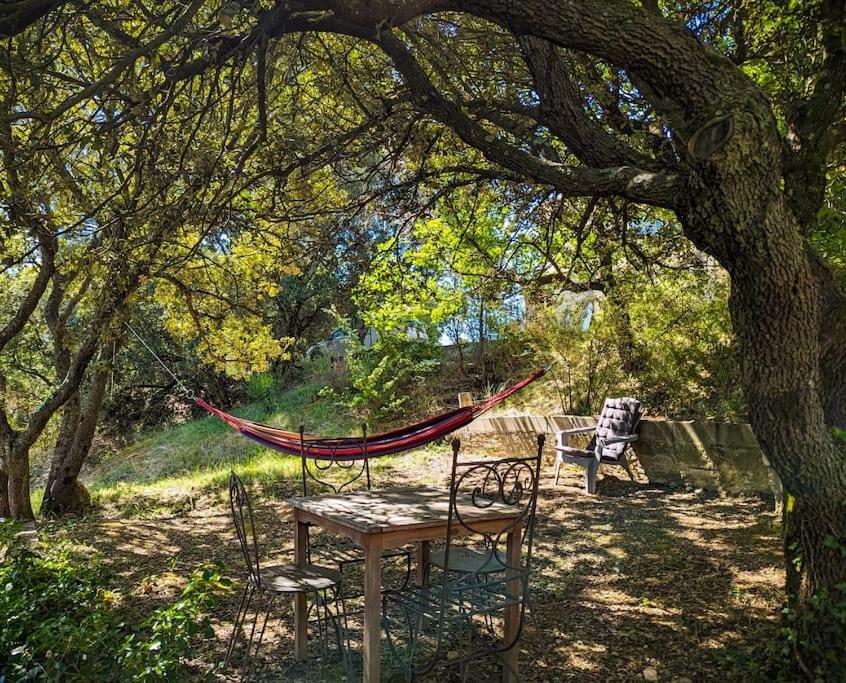 Sous Les Chenes Villa Peypin-d'Aigues Exterior photo